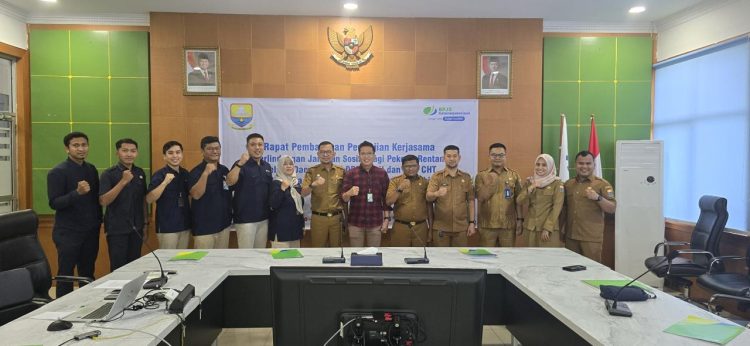 BPJS Ketenagakerjaan Cabang Jambi bersama Dinas Perkebunan Provinsi Jambi menggelar rapat pembahasan perjanjian kerja sama, Selasa 18 Maret 2025. foto : bpjstk