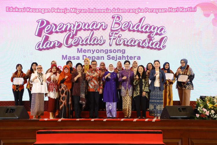 Kementerian Pelindungan Pekerja Migran Indonesia (KP2MI) menggelar Perayaan Hari Kartini. foto : OJK
