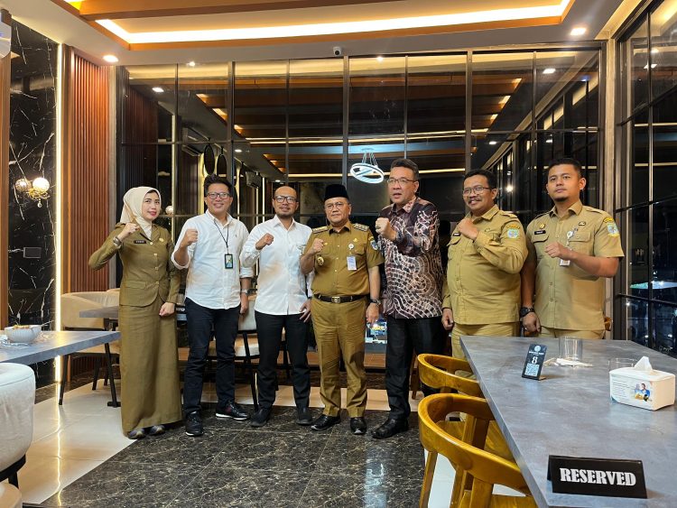 BPJS Ketenagakerjaan bersama Pemkot  Bahas Peningkatan Universal Coverage Jamsostek (UCJ) di Kota Jambi. foto : bpjstk