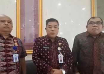 Kepala Dinas PUPR Provinsi Jambi, Muzakir memberikan keterangan. foto : screenshoot