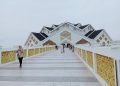 Masjid Raya Tsamaratul Insan Islamic Center di Taman Rimba Jambi. foto ; istimewa