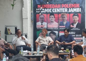 Diskusi publik bertajuk "Membedah Polemik Islamic Center Jambi" yang digelar di Kafe Ancua Harmoni, Selasa (17/6/2025). foto : syapul