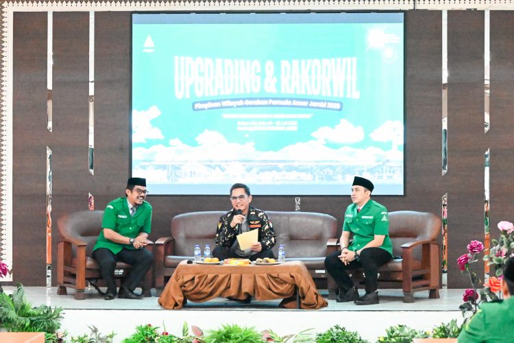 Kapolda Jambi Irjen Pol Krisno H. Siregar 
Hadiri Kegiatan Upgrading dan Rapat Koordinasi Wilayah (Rakorwil) PW GP Ansor Jambi Tahun 2025 di Gedung BPSDM Provinsi Jambi, Rabu (2/7/2025).foto : Polda