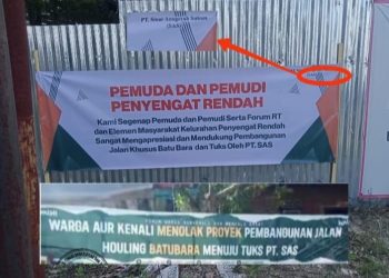 Spanduk Pro dan Kontrak Dipasang di Lokasi Proyek PT SAS. foto: istimewa
