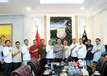 Himpunan Pengusaha Muda Indonesia (HIPMI) Provinsi Jambi melakukan audiensi dengan Kapolda Jambi Irjen Pol. Krisno H. Siregar, Kamis (31/7). foto: istimewa