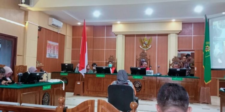 Helen Krisnawati Menghadiri Sidang di Pengadilan Negeri Jambi.foto: istimewa