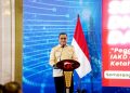 Kepala Eksekutif Pengawas  IAKD OJK, Hasan Fawzi, pada kegiatan OJK Digination Day di Semarang, Selasa (12/8). foto : ojk