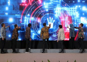 Otoritas Jasa Keuangan (OJK) meluncurkan Sistem Perizinan dan Registrasi Terintegrasi (SPRINT)