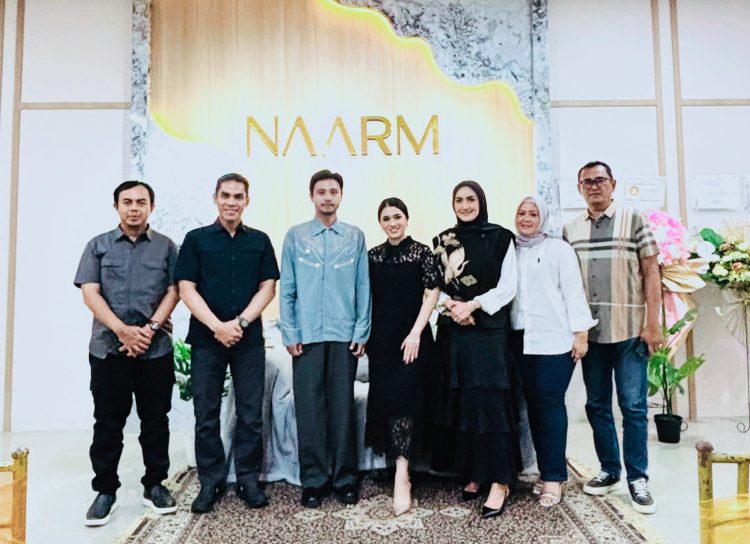 Wakil Wali Kota Jambi, Diza Hazra Aljosha, S.E., M.A.,
Hadiri Grand Opening NAARM Aesthetic Skin, Sabtu (2/8/2025). foto : istimewa