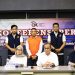 AAG, Mantan Direktur PT Investree Radhika Jaya Diperkenalkan OJK saat Konferensi Pers. foto : ojk